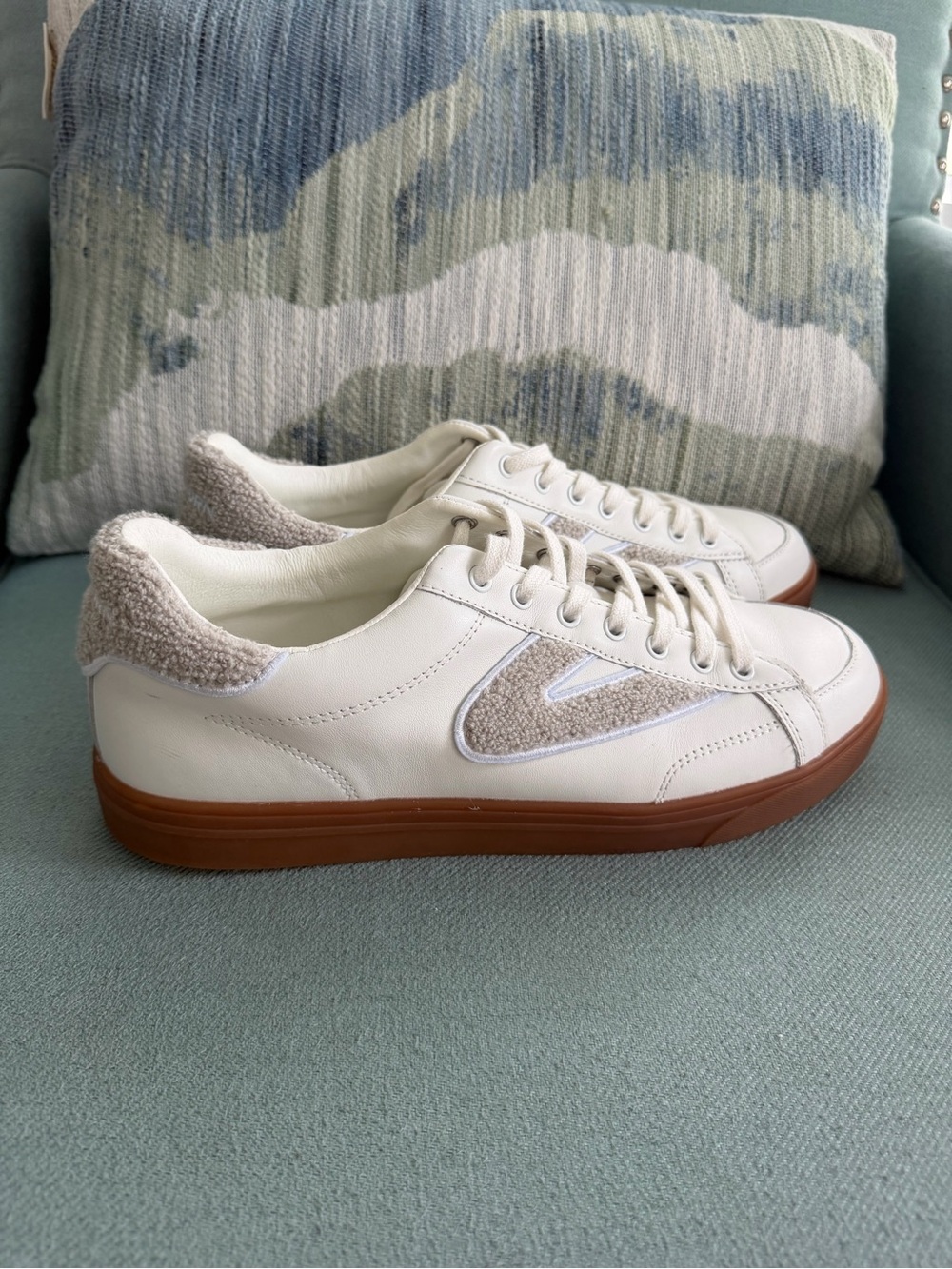 Tretorn White Leather Retro Sneakers – Like New Size 11 Women’s